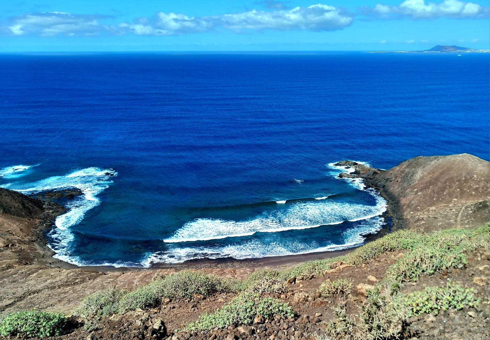 XZIL3504 2026.02.05-11: Surfin' Fuerteventura: Tengerikajakos szörfkurzus, nyár a télben Tengerikajakos