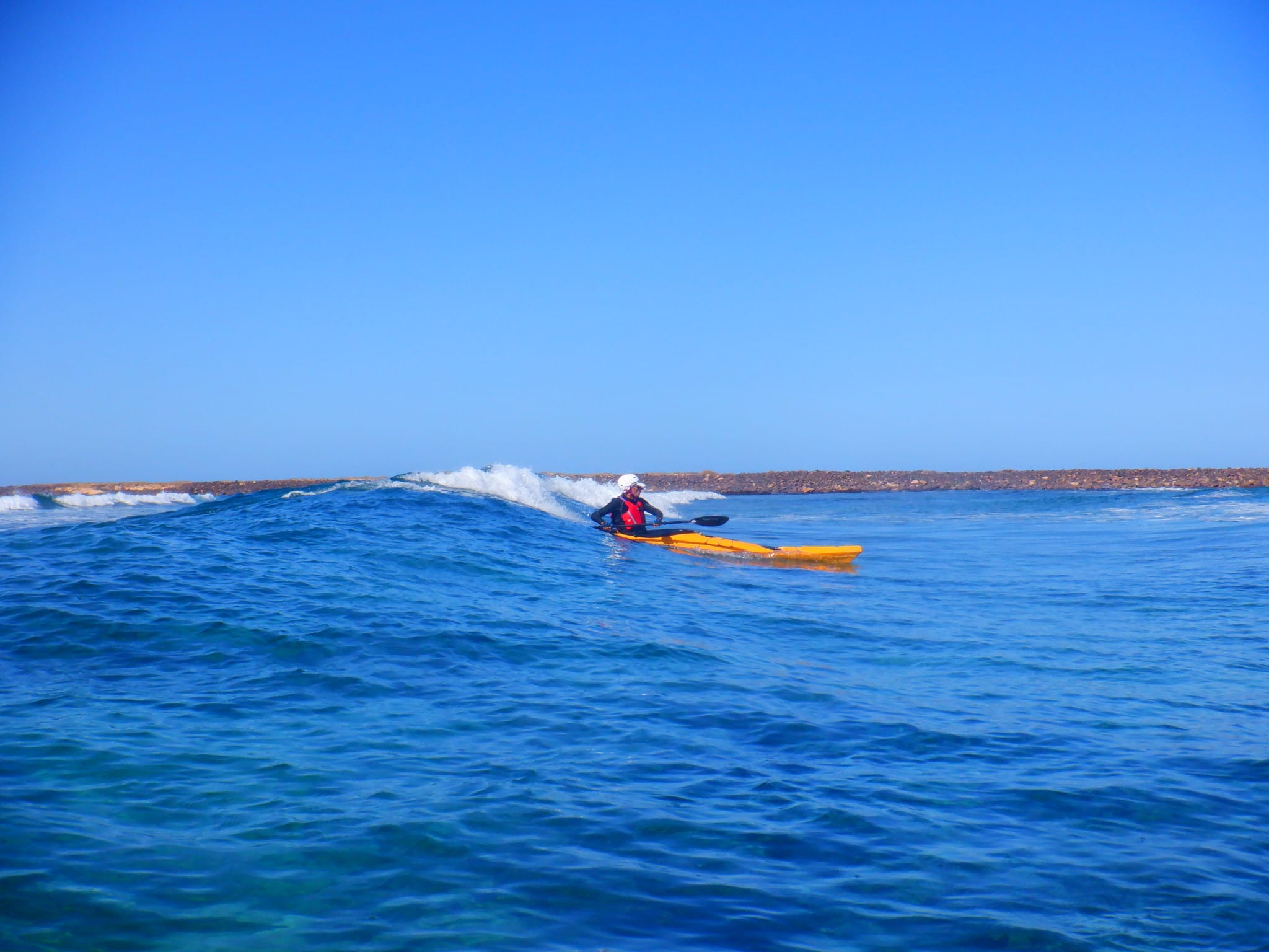 NZMS8339 2026.02.05-11: Surfin' Fuerteventura: Tengerikajakos szörfkurzus, nyár a télben Tengerikajakos