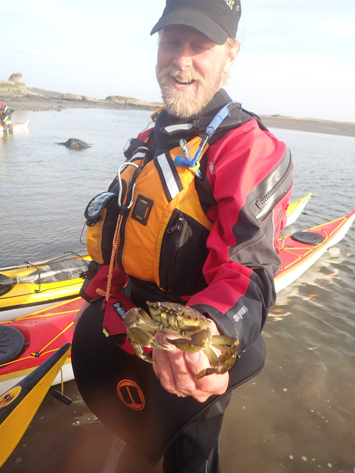 P3092386 2025.12.06: Mirco in da House, Wales, Skócia, óceáni kajakozás: Mirco Goldhausen, Sea Kayaking Anglesey