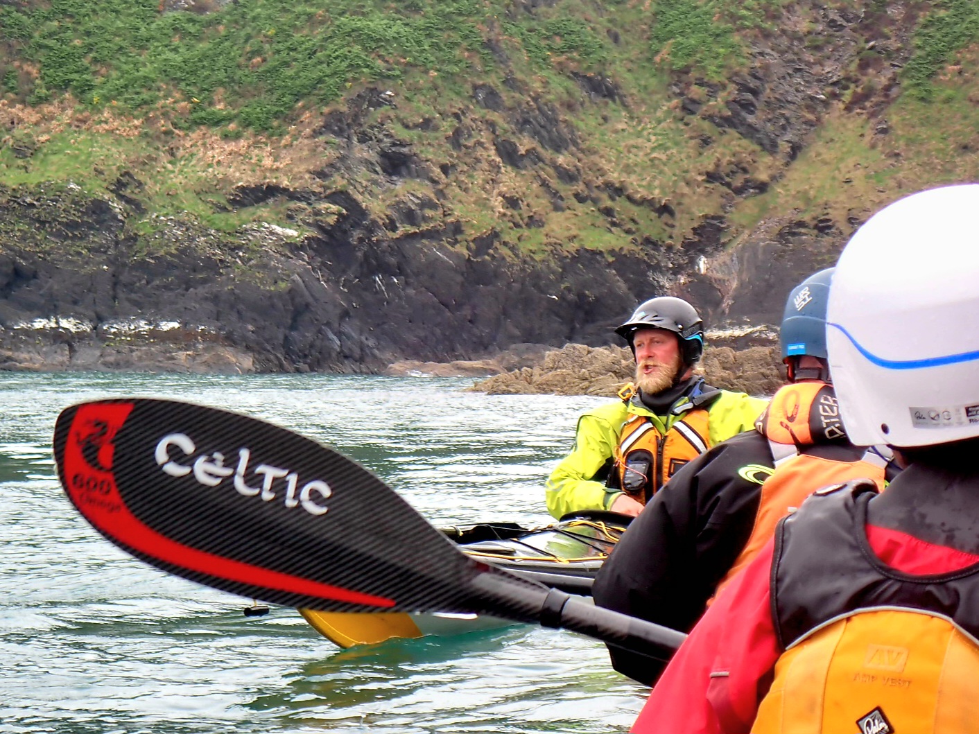 P6240933 2025.12.06: Mirco in da House, Wales, Skócia, óceáni kajakozás: Mirco Goldhausen, Sea Kayaking Anglesey