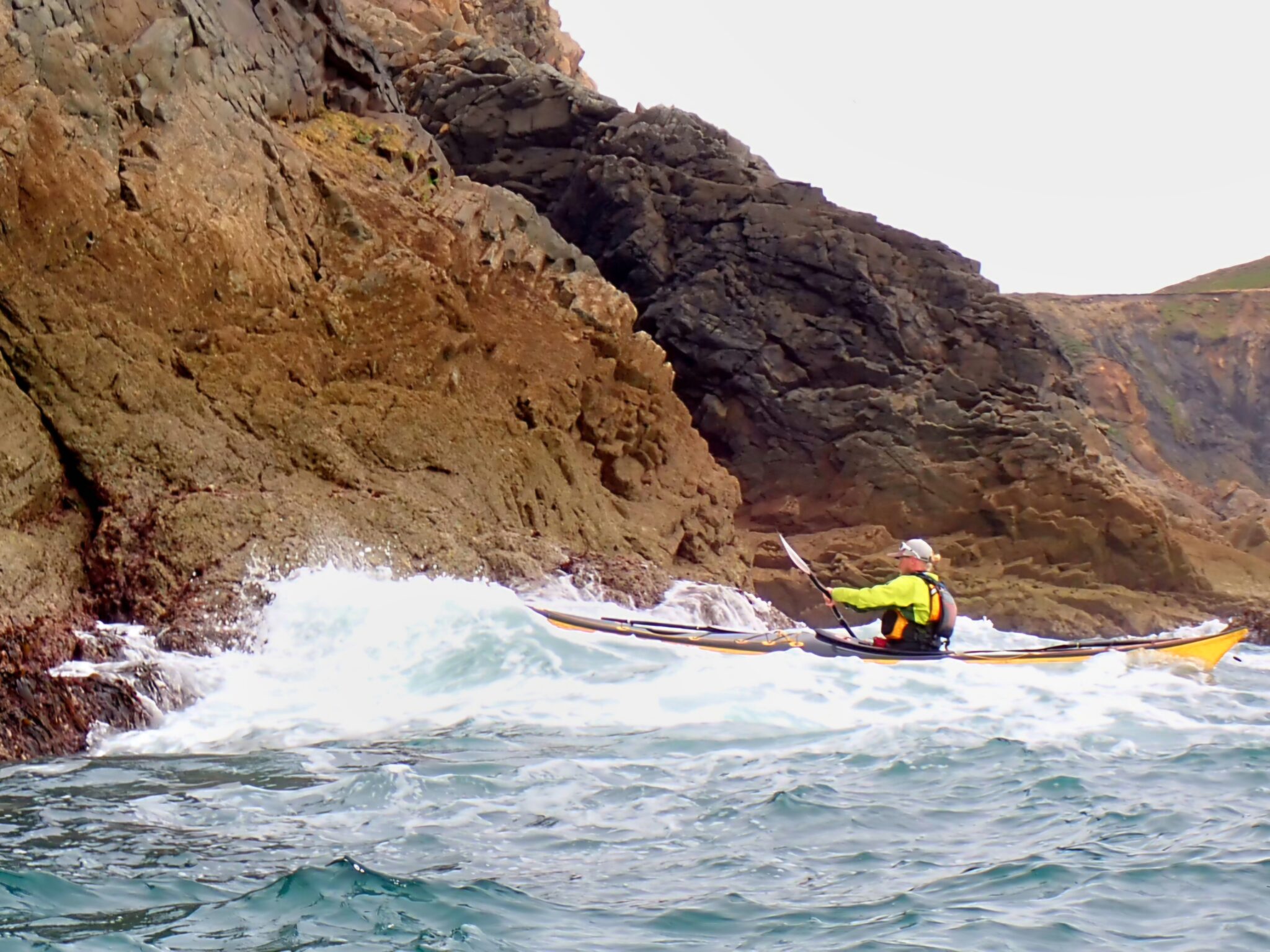 P6250958 2025.12.06: Mirco in da House, Wales, Skócia, óceáni kajakozás: Mirco Goldhausen, Sea Kayaking Anglesey