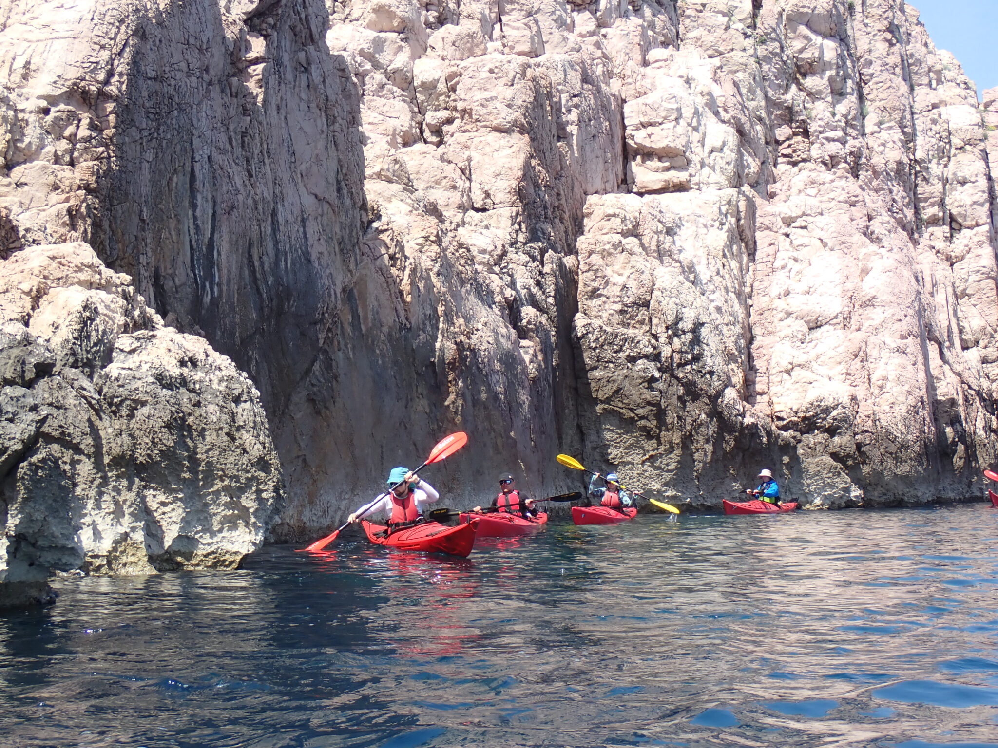 P5033153 2026.05.08-12: Tengerikajakos Képzés: Baska, Krk sziget írország