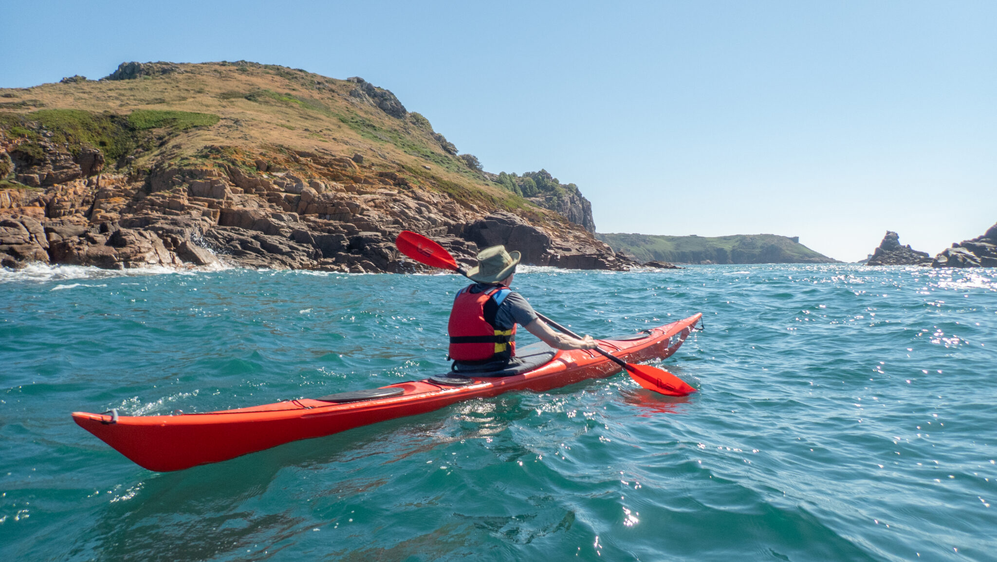P5180009 2026.07.12-16: Jersey & Sark – Árapály, Áramlás, Óceáni kajakozás tengerikajakos képzés