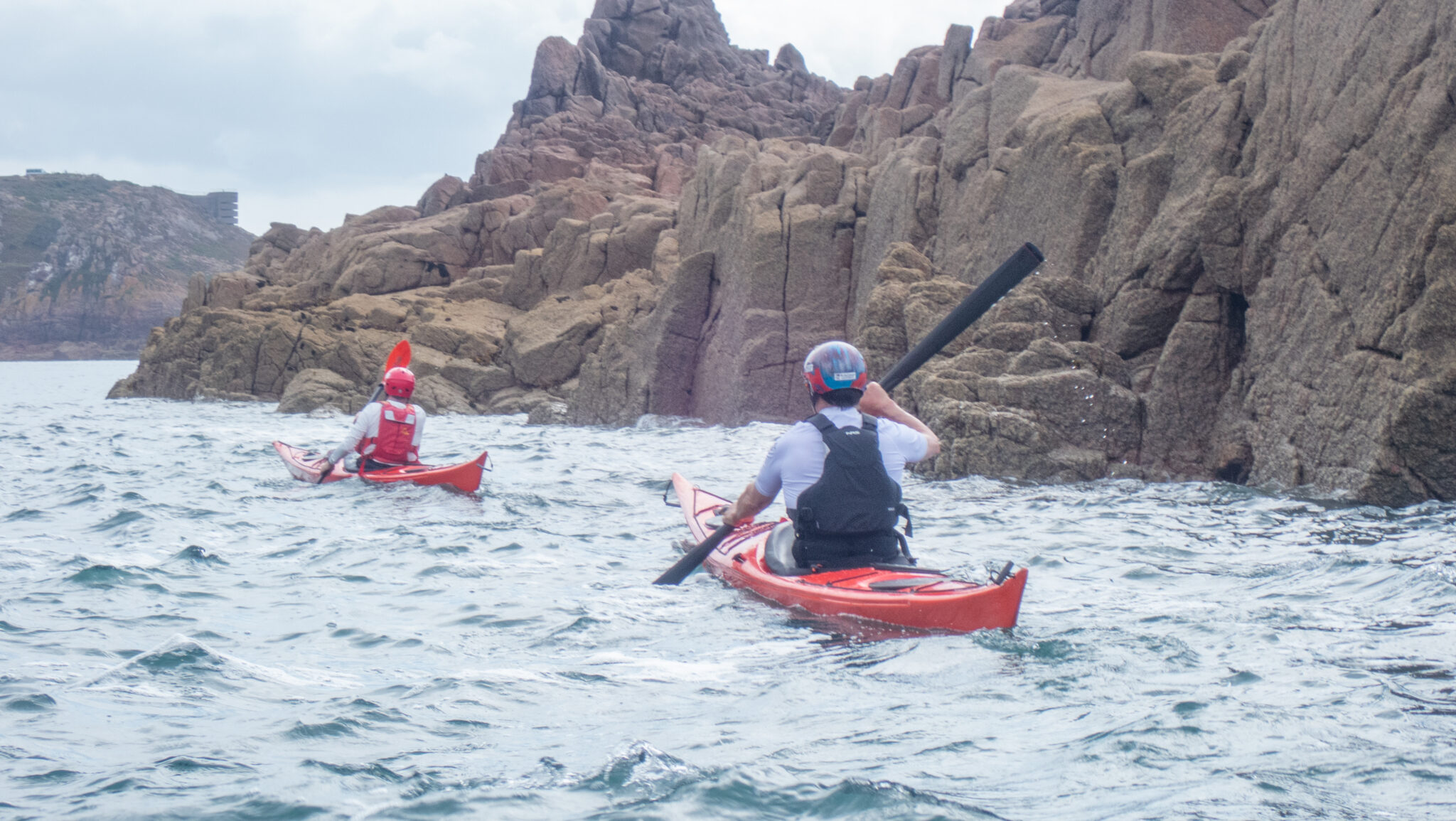 P8080012 2026.07.12-16: Jersey & Sark – Árapály, Áramlás, Óceáni kajakozás tengerikajakos képzés