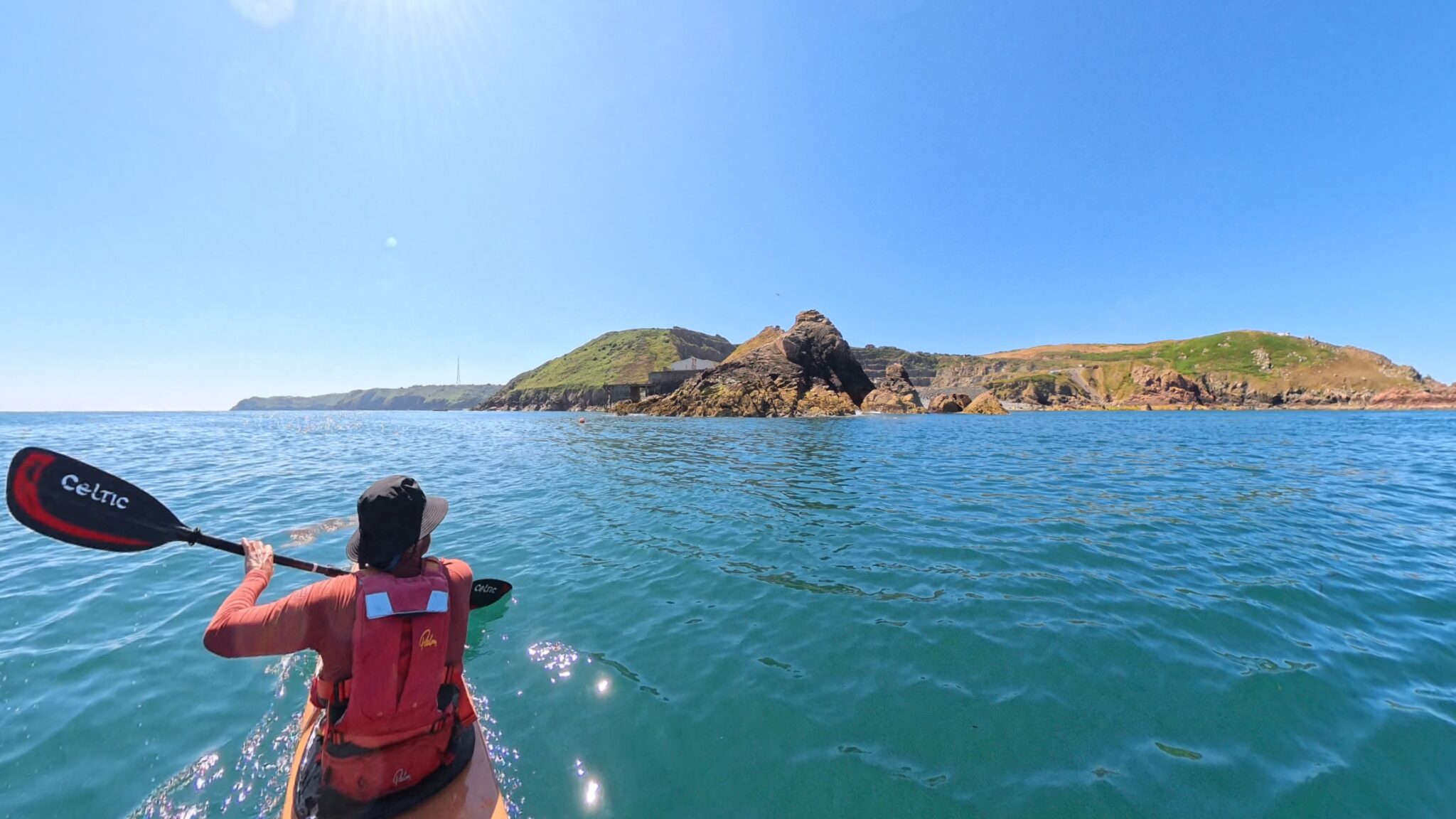RonezPoint 2026.07.12-16: Jersey & Sark – Árapály, Áramlás, Óceáni kajakozás tengerikajakos képzés